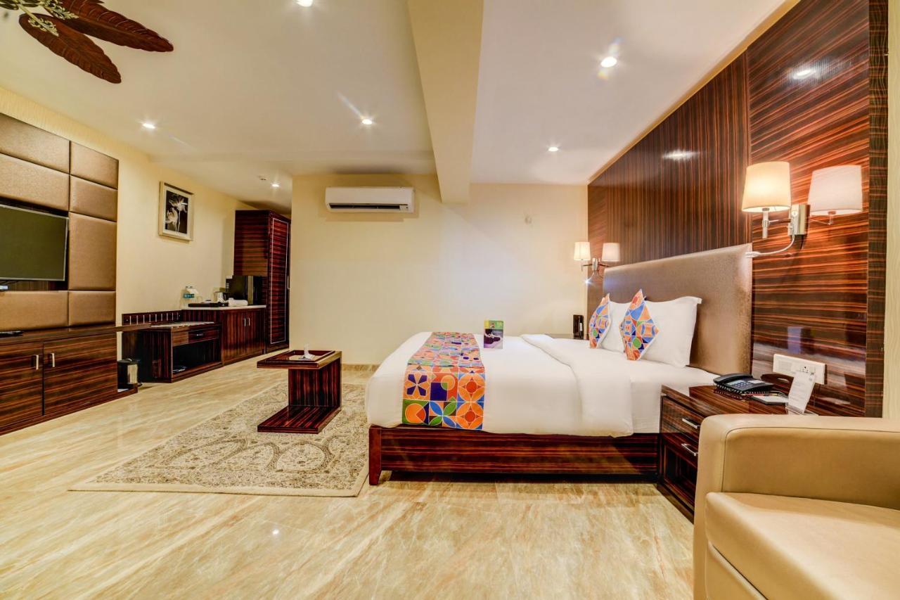 Fabhotel Prime Sarala Crown With Pool - Nr Calangute Beach Exterior foto