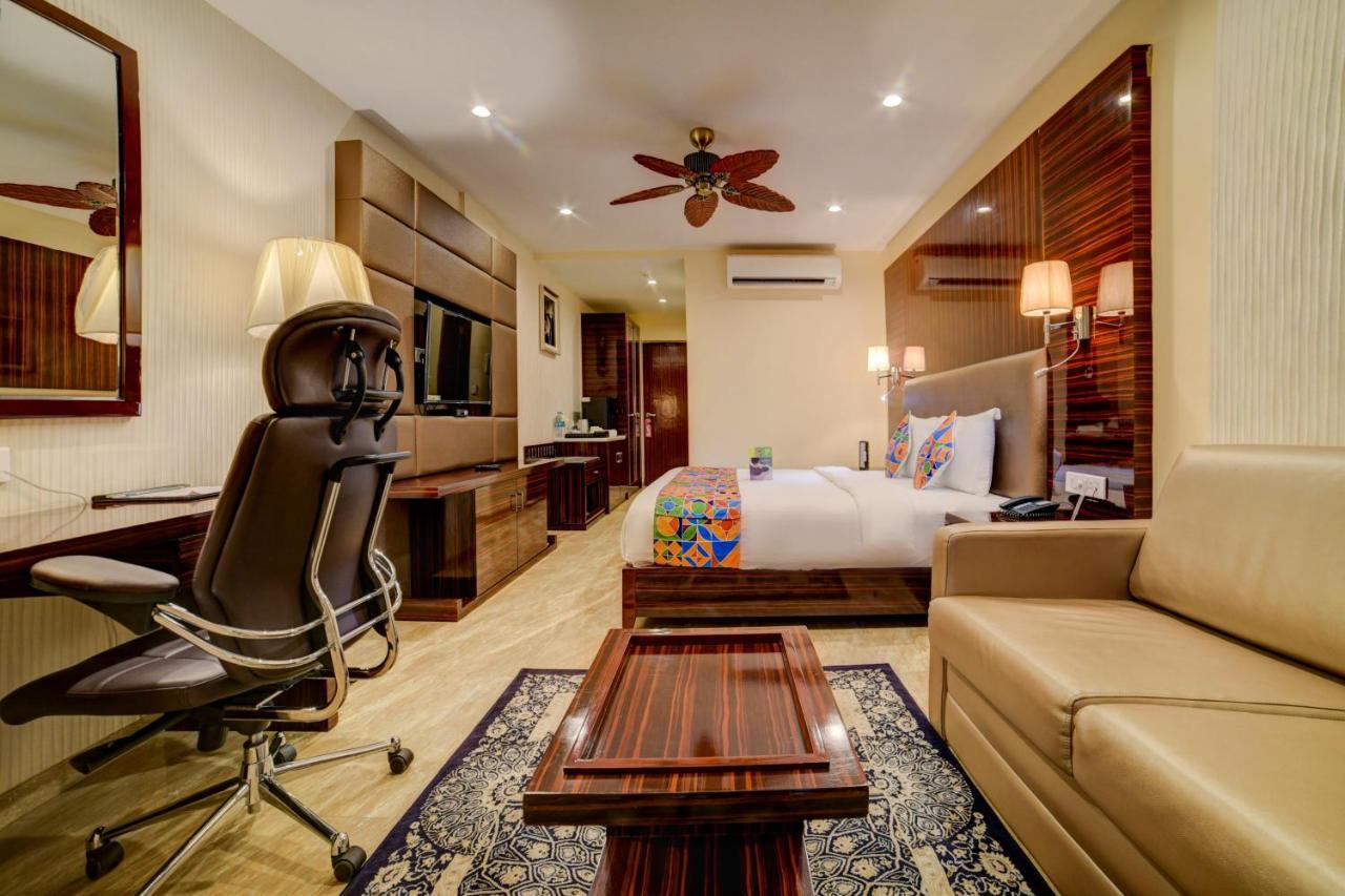 Fabhotel Prime Sarala Crown With Pool - Nr Calangute Beach Exterior foto