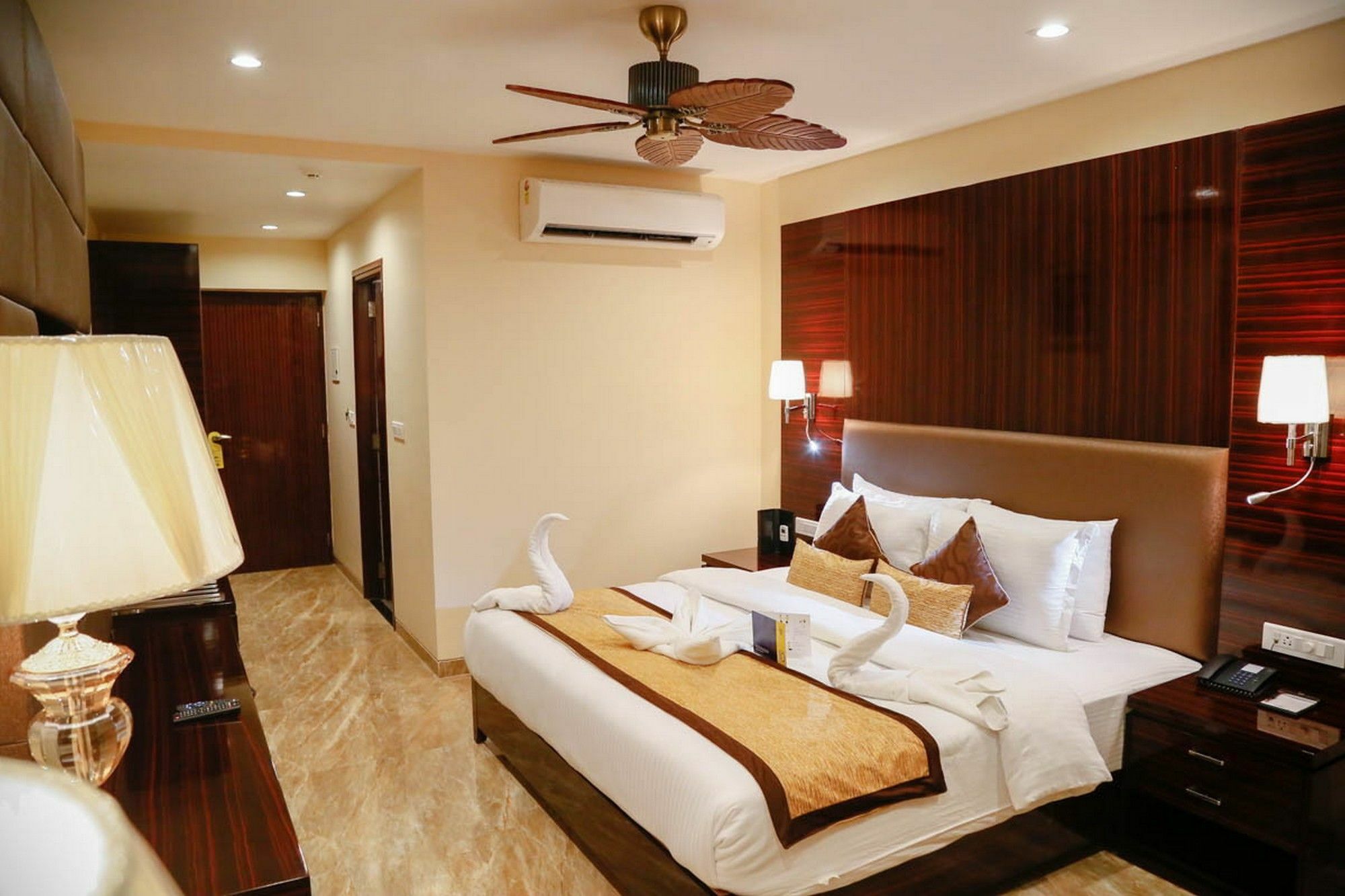 Fabhotel Prime Sarala Crown With Pool - Nr Calangute Beach Exterior foto